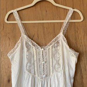 Vintage ivory silky chemise set.